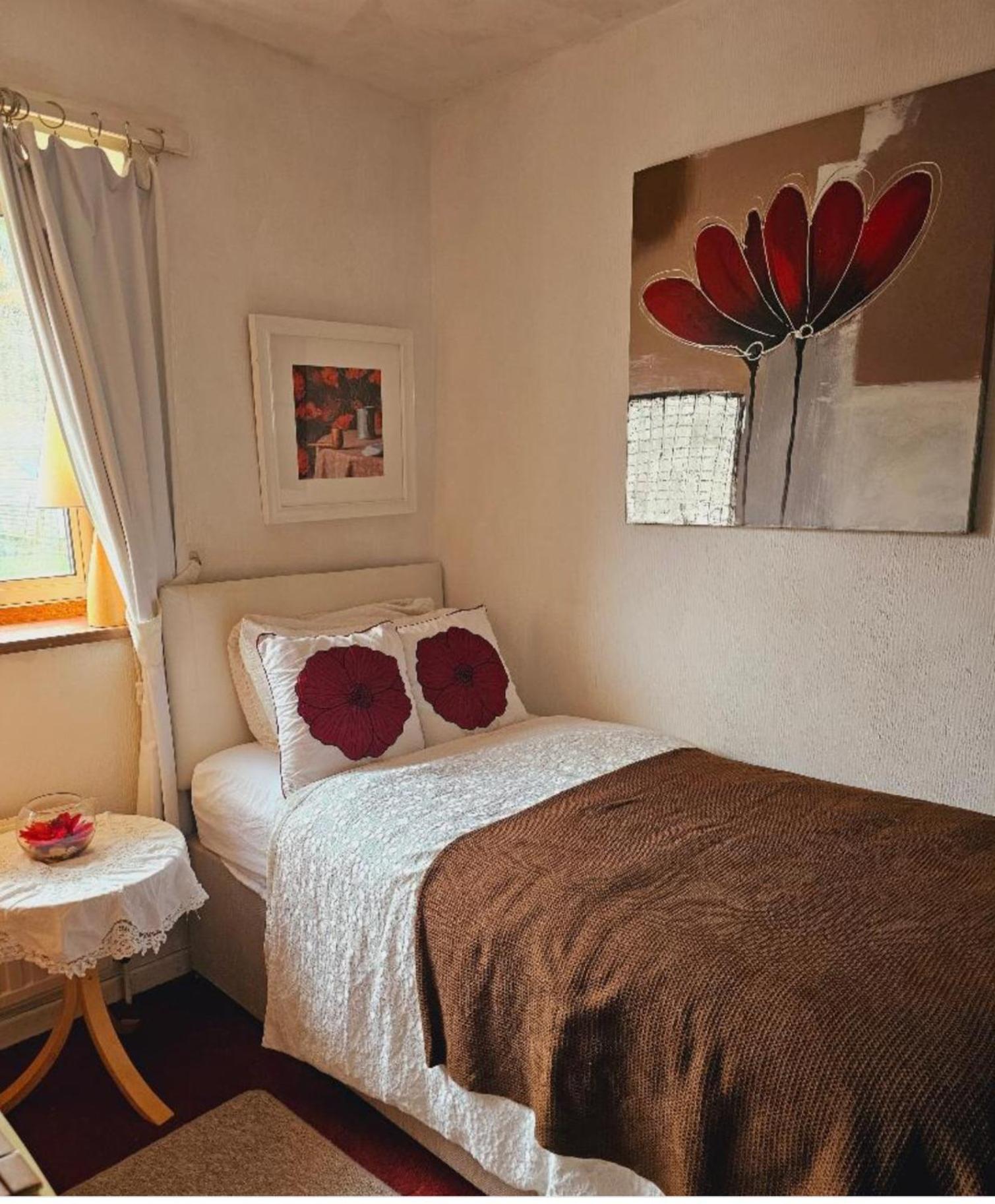 Apartamento Cuisinease Ollerton Exterior foto